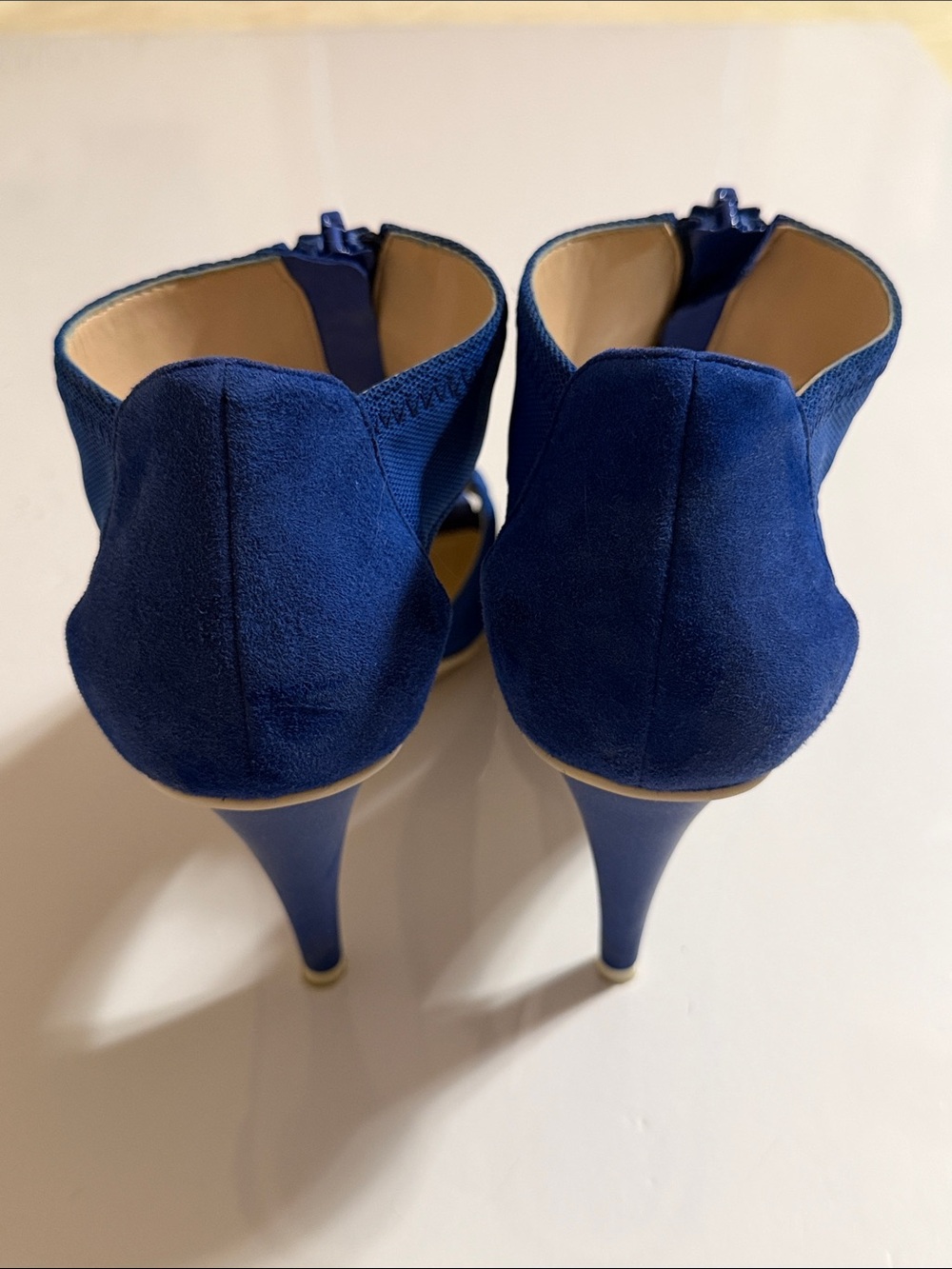 Pelle Moda Royal Blue Zip-Front Peep Toe High Heel Sandals in Faux Suede Size 8 - Picture 3 of 9